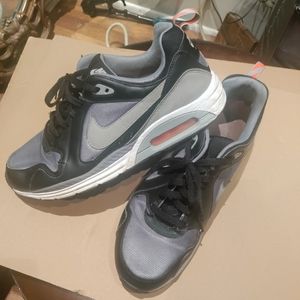 Nike Men's Max size 12